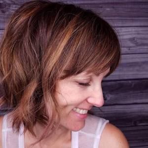 Meet your Posher, Larisa